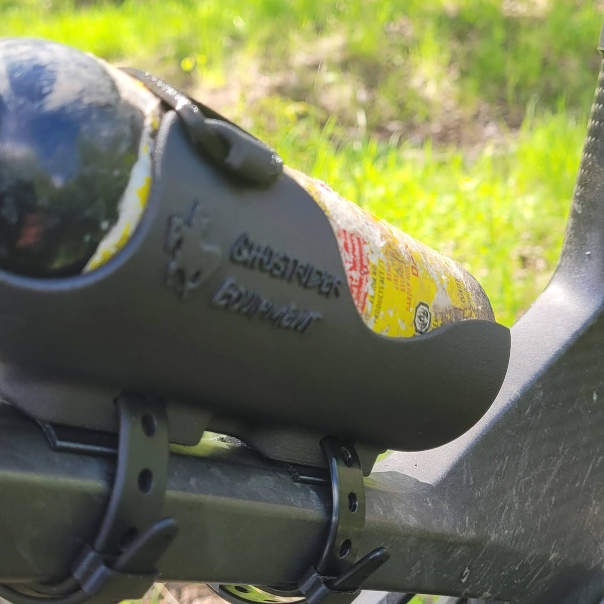 Bear spray holder - Universal mount